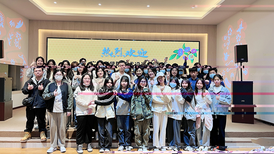 合影留念.jpeg