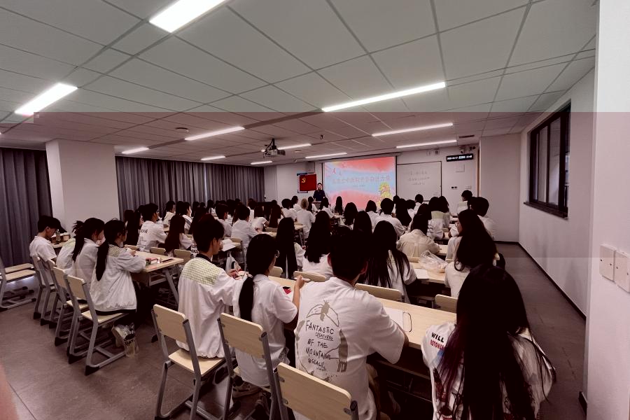 吳順利老師授課.jpg