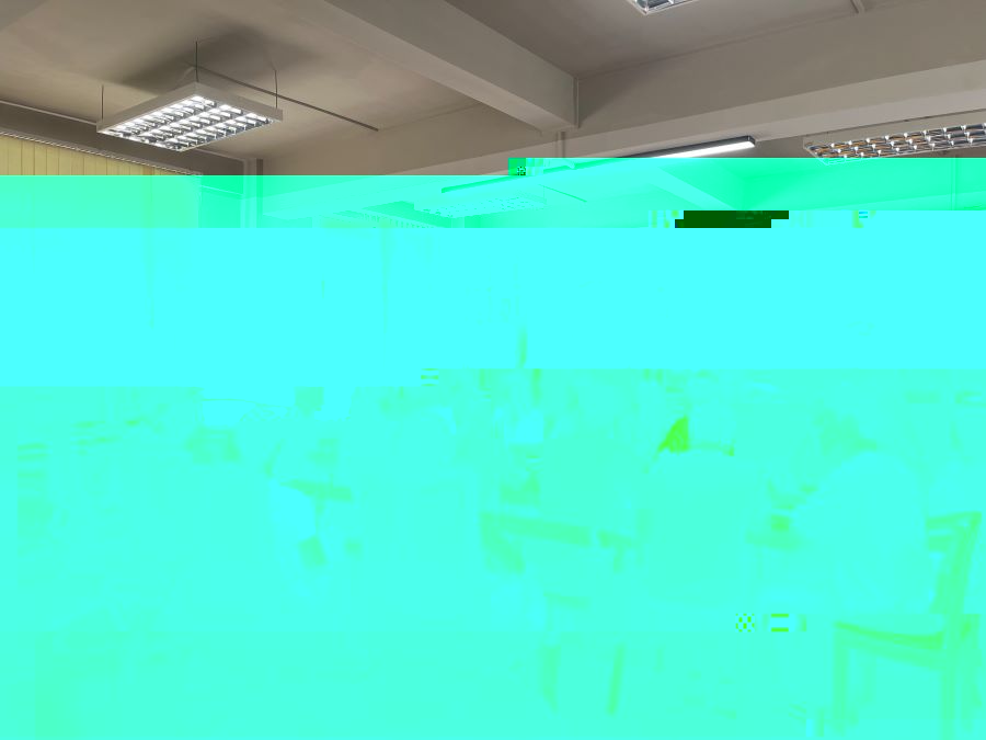 圖1 新老教師交流.jpg